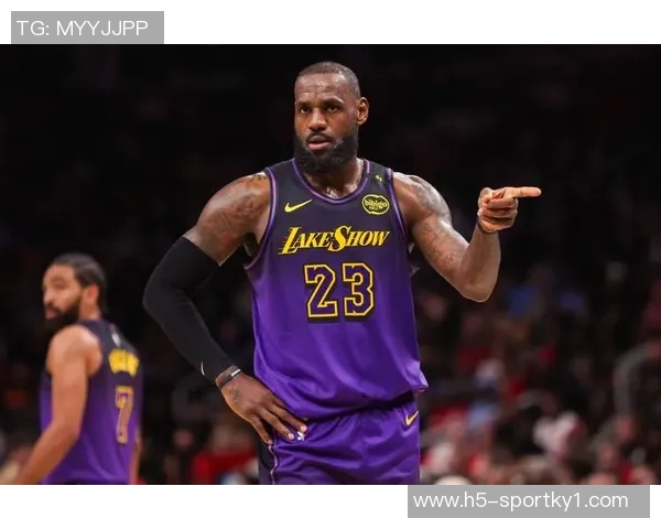 三连败再添伤痛里夫斯受伤詹姆斯沉默雷迪克痛批球队缺乏斗志